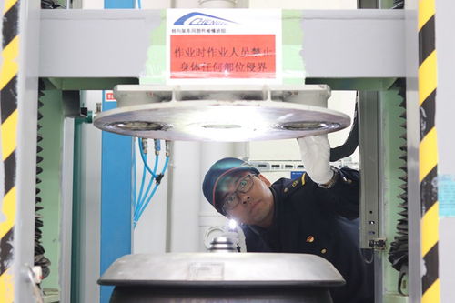 彝族小伙 李老師 的春運(yùn)故事